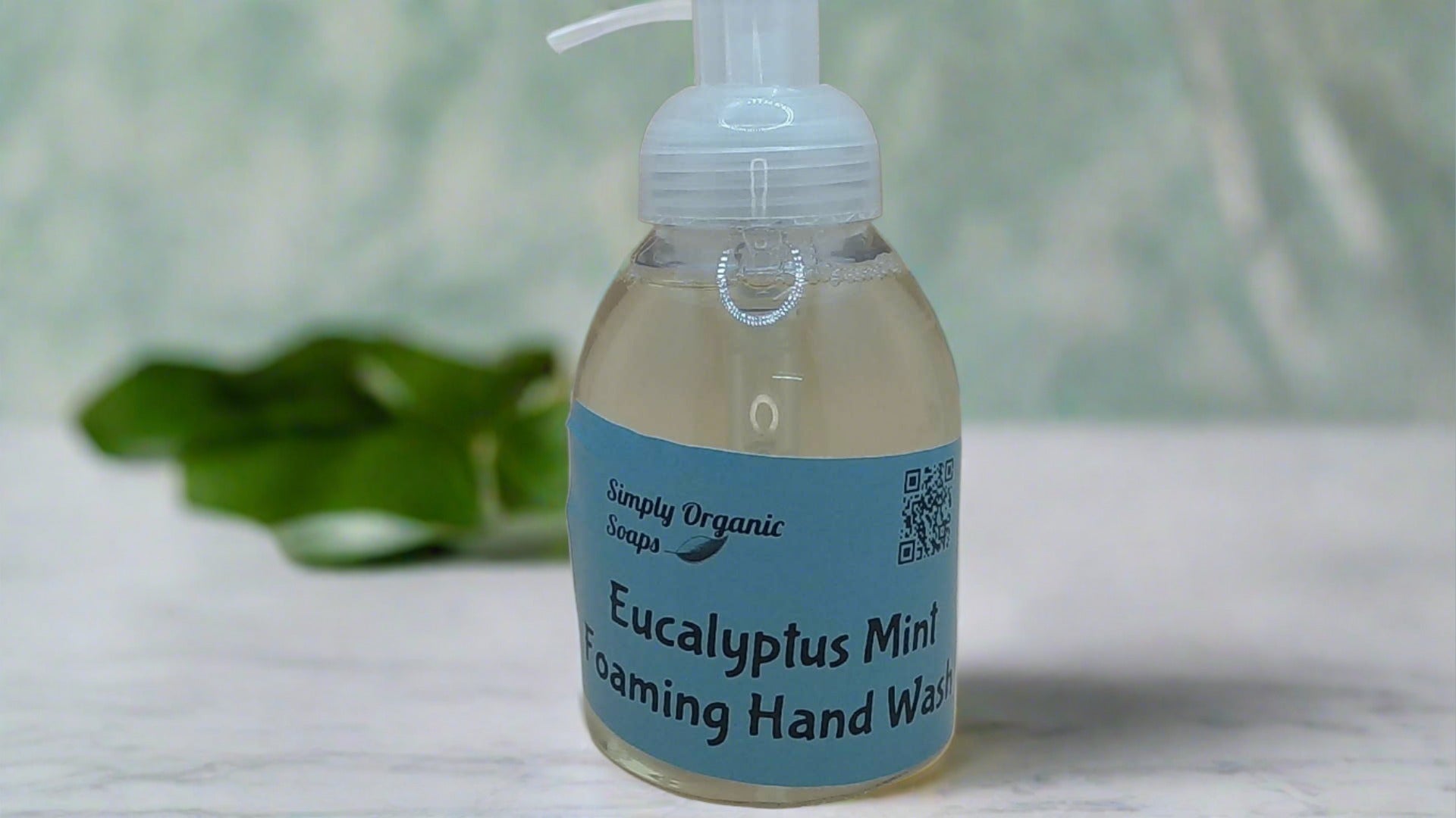 Jabón de manos espumoso de menta y eucalipto